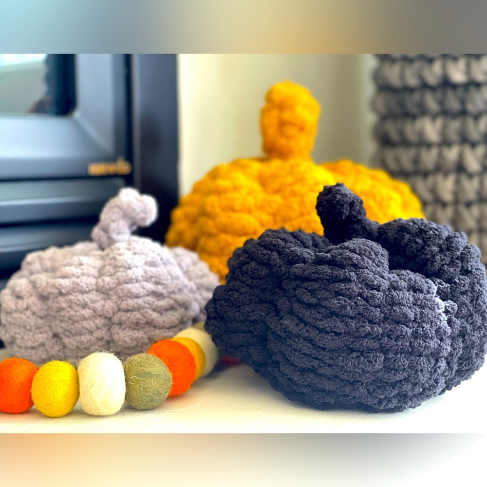 Knitted pumpkins